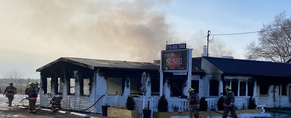 Fire crews battle blaze at restaurant near Simcoe