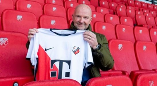 Former head coach now assistant at FC Utrecht womens team