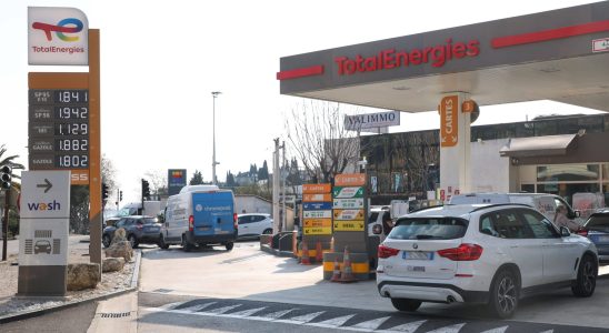 Fuel prices ceiling at Total what price on average