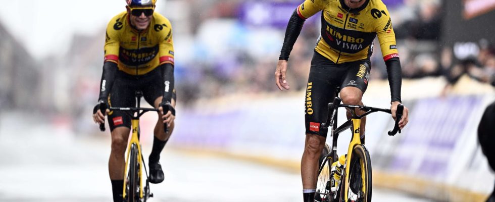 Ghent Wevelgem 2023 Laporte ahead of Van Aert the