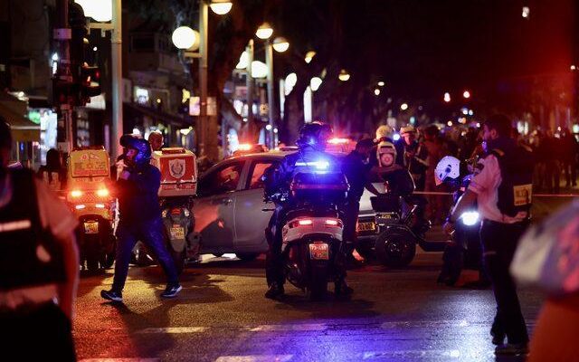 Gunman attack in Tel Aviv Israel 3 injured