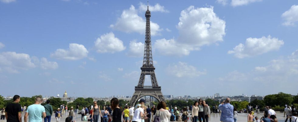 In Paris the restart of tourism disrupted by the absence