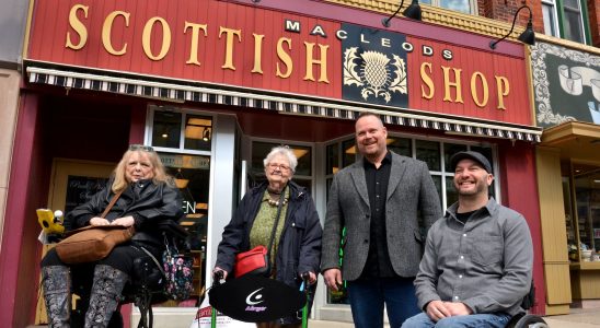 MacLeods Scottish Shop wins Stratfords 2022 Accessibility Award