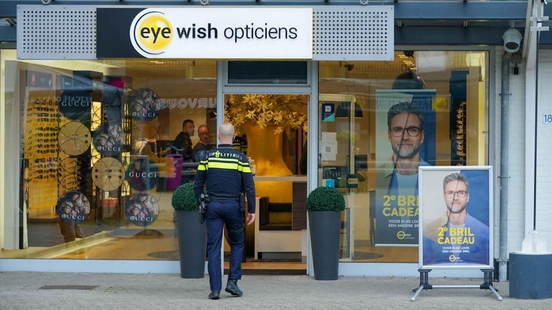 Man robs eyewear store in Nieuwegein one person arrested