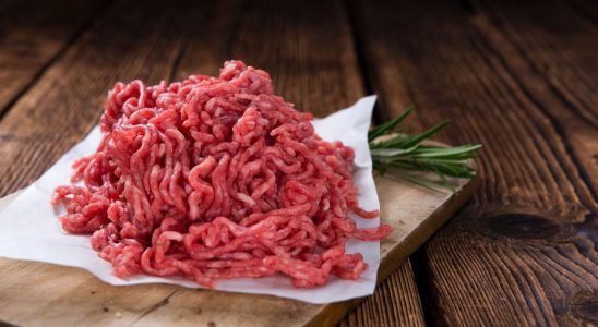 Meat contaminated with EColi bacteria would cause urinary tract infections