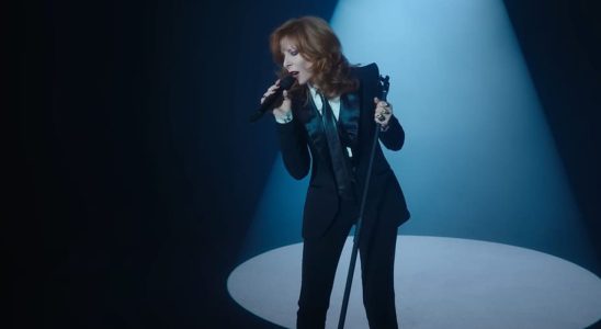 Mylene Farmer discover the clip of LEmprise for Dungeons and