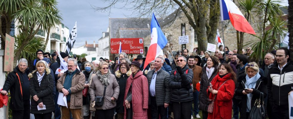 Najat Vallaud Belkacem Pascal Brice In Saint Brevin a new stage