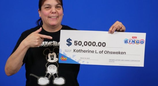 Ohsweken woman wins 50000 in instant game