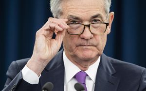 Powell reveals a Fed determined to stamp out inflation and