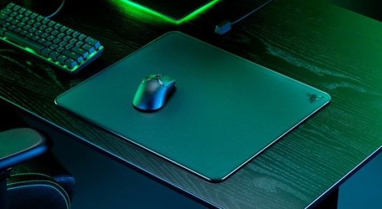 Razer Atlas offers pure precision with tempered glass gaming mat