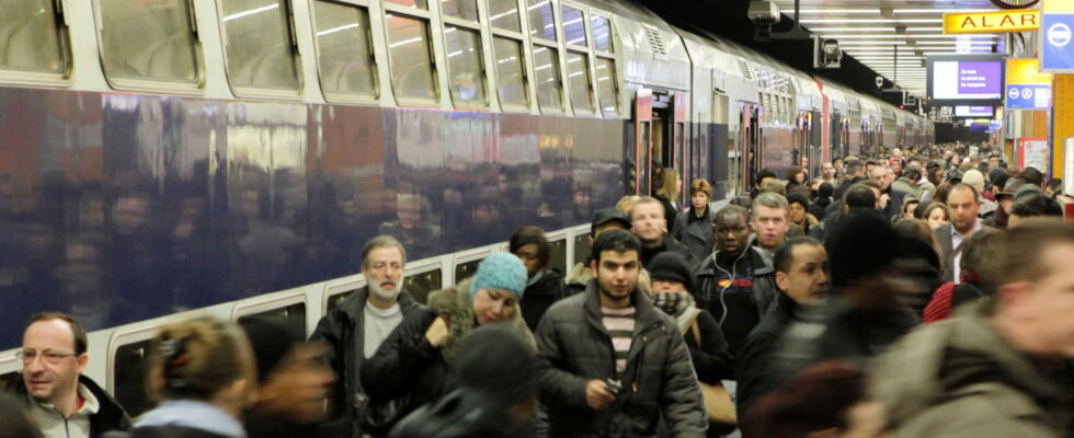 SNCF strike TGV TER RER Live traffic this Tuesday March