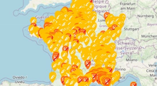 Shortage of gasoline first restrictions the map of service stations