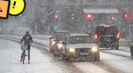 Snowstorm warning for Gothenburg Skane Stockholm bad weather warns