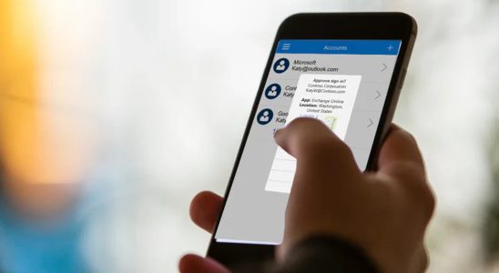 The Outlook mobile application will soon integrate a secure identification