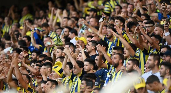 Turkey Erdogan facing the sling of football fans