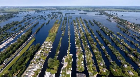 Who should be given more space on the Vinkeveense Plassen