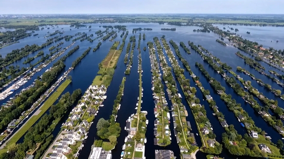 Who should be given more space on the Vinkeveense Plassen