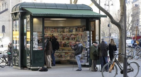 a large majority of French people still favor information