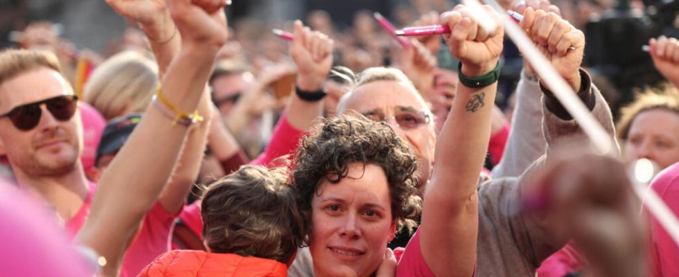 anti Meloni demonstration in Milan to defend the rights of homoparental