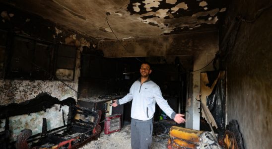 the house of a Sinjil family burnt down