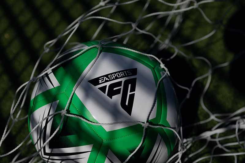 EA SPORTS FC Ball