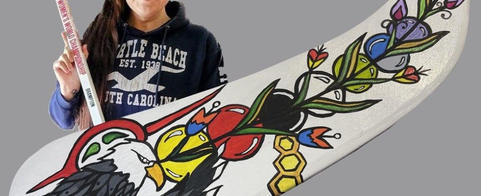 1681528012 Anishinaabe artist paints hockey sticks for womens world championships