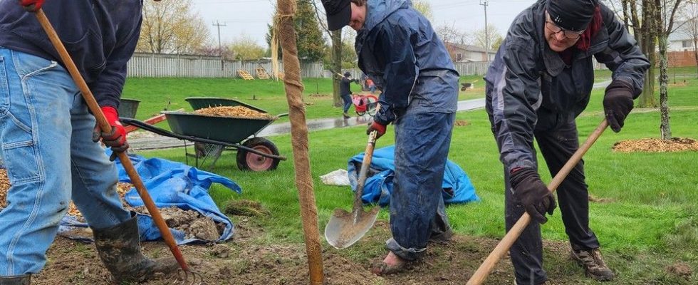 1682352494 Volunteers celebrate memory of local outdoorsman on Earth Day