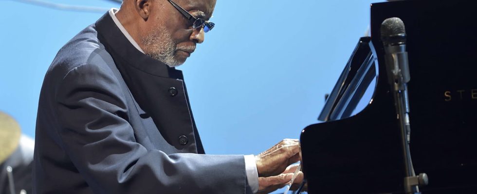 1682444020 Death of Ahmad Jamal the legendary pianist swept away by