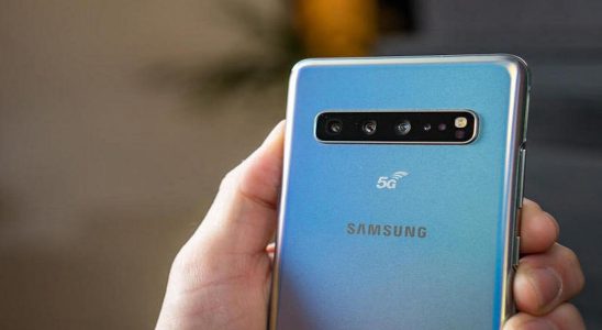 A New Update Has Been Released For Samsung Galaxy S10