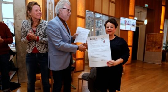 Angry Weerdsingel residents collect 4000 signatures coalition ignores them