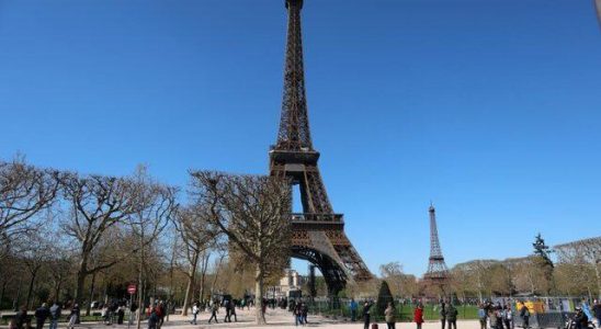 Another similar has been built The number of Eiffel Towers