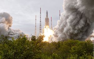 Ariane 5 launches JUICE probe towards Jupiter Leading role for