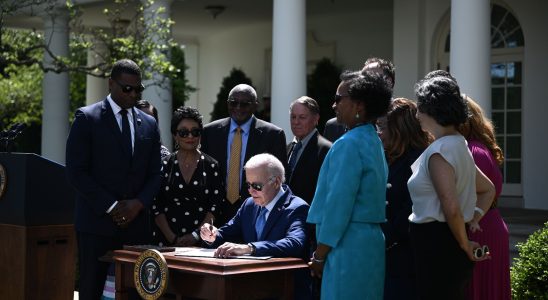 Biden his Ray Bans his age… What the American press says