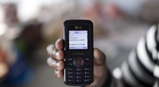 Burkina Faso mobile phone users protest against prices deemed excessive