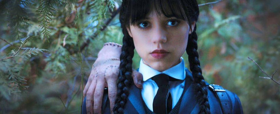 Did you notice Jenna Ortega uses a spooky trick from