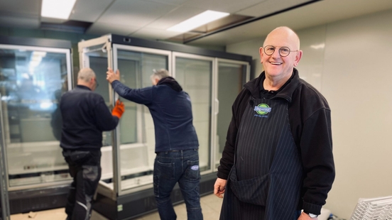 Dorp saves only supermarket from destruction with new freezers and