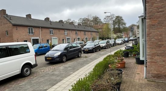 Fewer cars more green Amersfoort college wants paid parking in