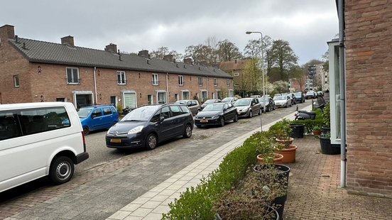 Fewer cars more green Amersfoort college wants paid parking in