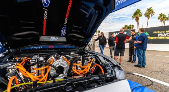 Ford Mustang Returns with 1800 Horsepower