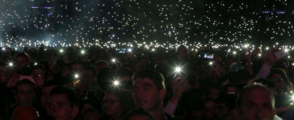 Have the concerts become too expensive Nicolas Sirkis disgusted by