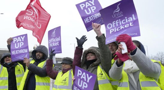 Heathrow airport security guards on strike over Easter holiday