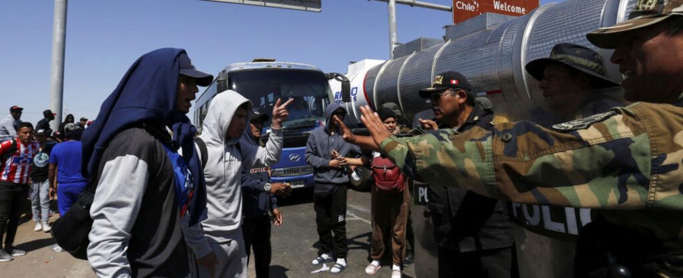 High migratory tension at the border between Chile and Peru