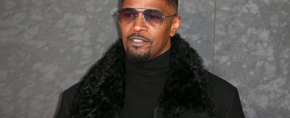 Hospitalized after medical complications how is Jamie Foxx