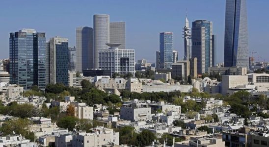 In Tel Aviv an Israeli Palestinian association meditates in memory of