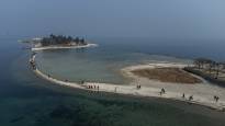 Lake Garda became a wading pool severe drought threatens