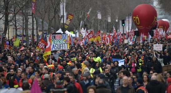 Last minute The streets were mixed in France Controversial pension