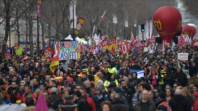 Last minute The streets were mixed in France Controversial pension