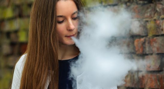 London researchers One in four Canadian high schoolers are vaping