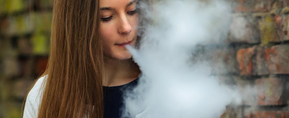 London researchers One in four Canadian high schoolers are vaping