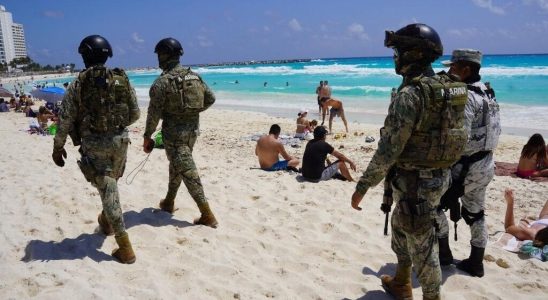 Mexico militarizes its beaches following several assassinations